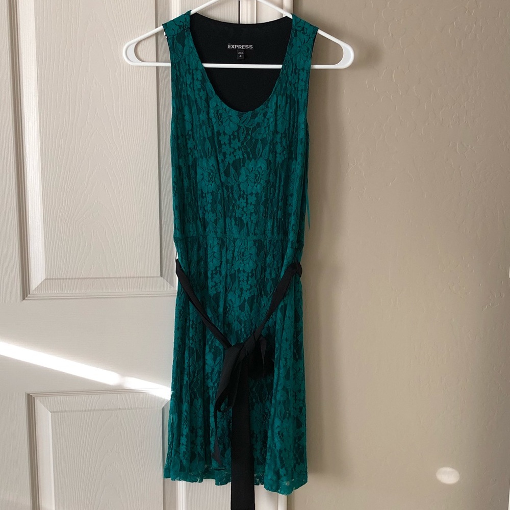 Express floral lace dress